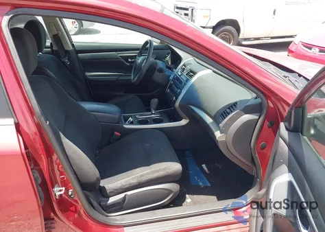 2015 Nissan Altima 2.5 S из США, поврежденный, VIN 1N4AL3AP7FN912490